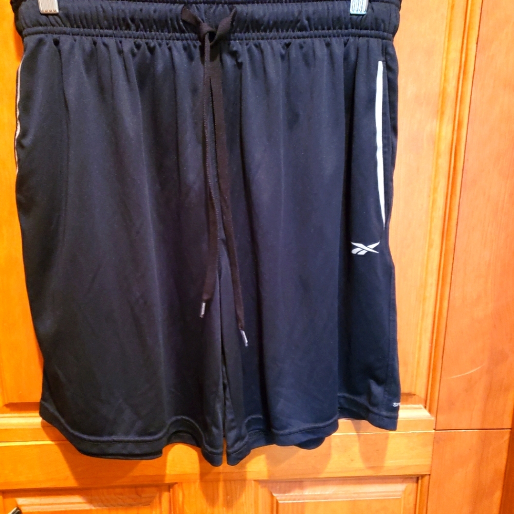 Men's Reebok Navy Shorts Size L